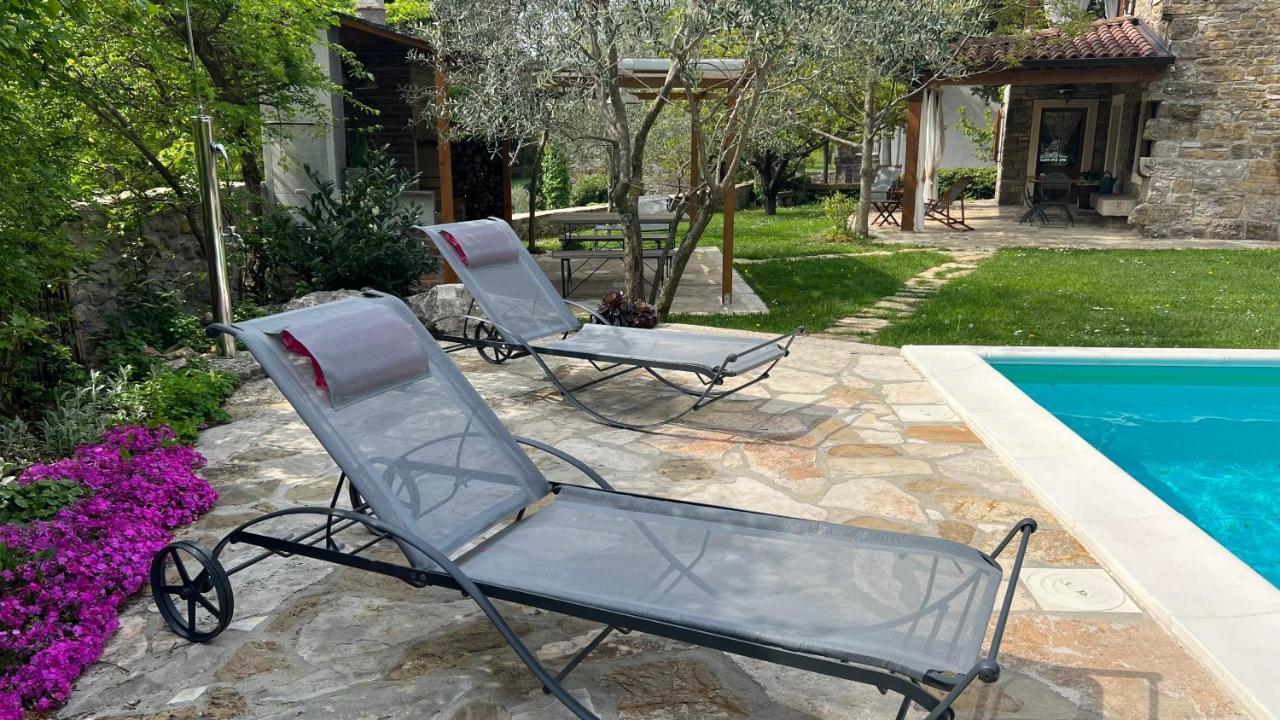 Holiday Home Casa Dei Farfui Momjan Exteriör bild